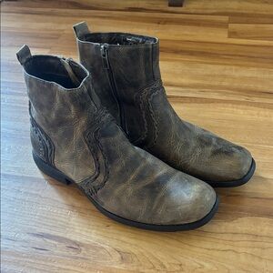 BedStu  Distressed Men’s Boots